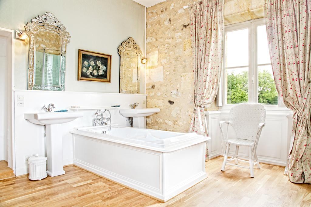 Chateau Lamothe Du Prince Noir - B&B Saint-Sulpice-et-Cameyrac Oda fotoğraf